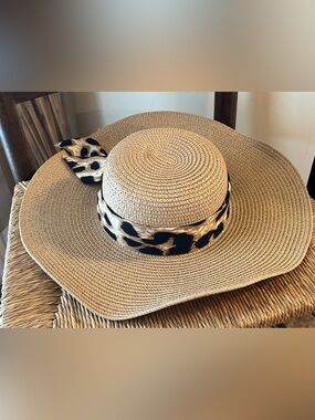 Marcus Adler New York Wide Brim Straw Sun Hat Accent Bow OS